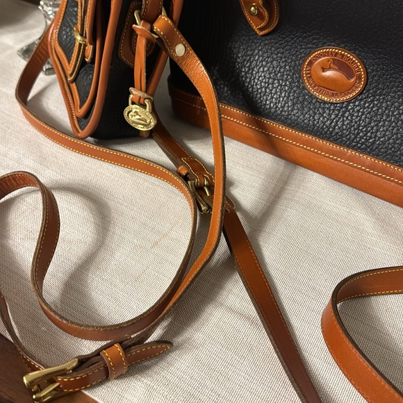 😍 Stunning Rare Vintage DB doctor bag and crossbody set 😍 - Picture 10 of 17